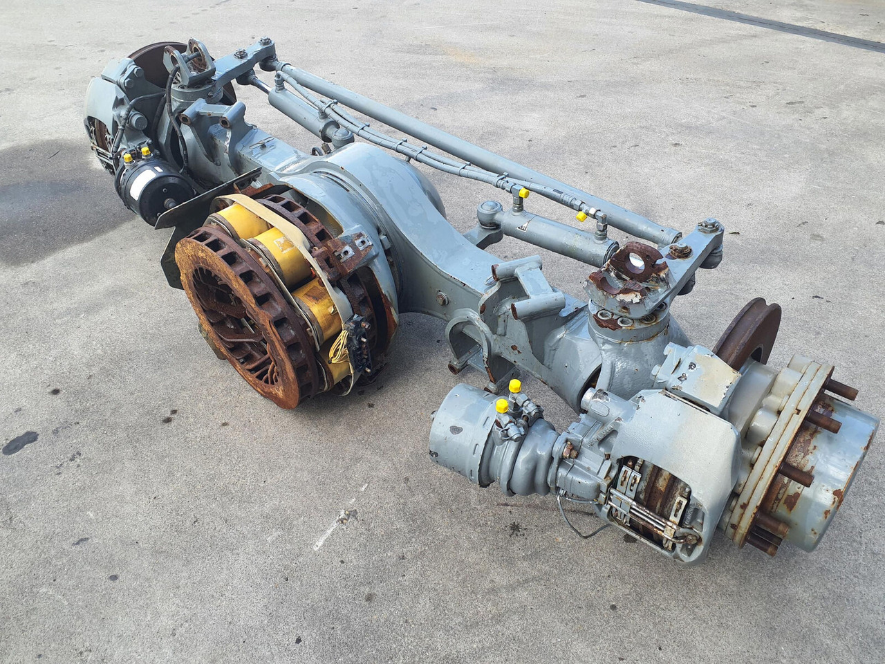 Liebherr LTM 1130-5.1 axle 5 - Αξονας και ανταλλακτικά για Τηλεσκοπικός γερανός: φωτογραφία 1 Liebherr LTM 1130-5.1 axle 5 - Αξονας και ανταλλακτικά για Τηλεσκοπικός γερανός: φωτογραφία 1