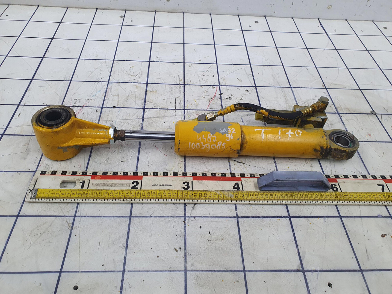 Liebherr LTM 1400-7.1 cabin tilt cylinder - Υδραυλικός κύλινδρος για Τηλεσκοπικός γερανός: φωτογραφία 1 Liebherr LTM 1400-7.1 cabin tilt cylinder - Υδραυλικός κύλινδρος για Τηλεσκοπικός γερανός: φωτογραφία 1