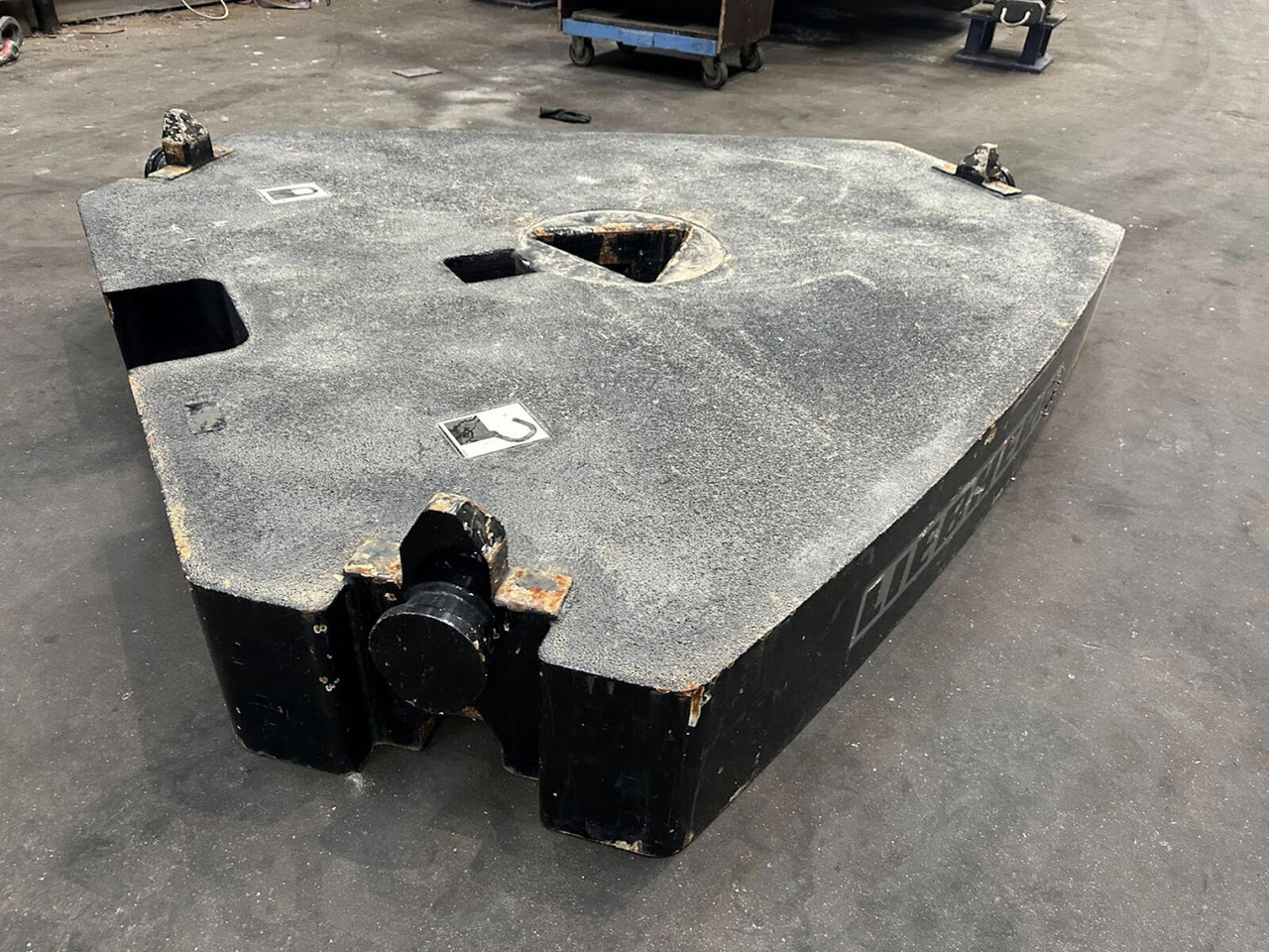 Liebherr LTM /LR counterweight 5T - Αντίβαρο για Τηλεσκοπικός γερανός: φωτογραφία 2 Liebherr LTM /LR counterweight 5T - Αντίβαρο για Τηλεσκοπικός γερανός: φωτογραφία 2