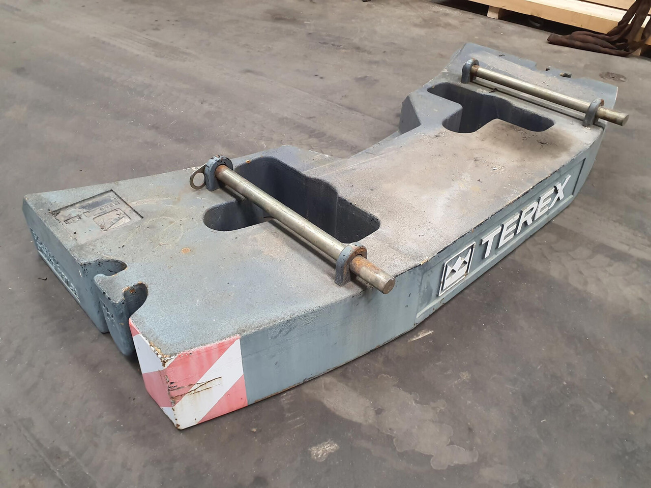Terex Terex Demag Challenger 4200 counterweight 3.7 Ton - Αντίβαρο για Τηλεσκοπικός γερανός: φωτογραφία 3 Terex Terex Demag Challenger 4200 counterweight 3.7 Ton - Αντίβαρο για Τηλεσκοπικός γερανός: φωτογραφία 3