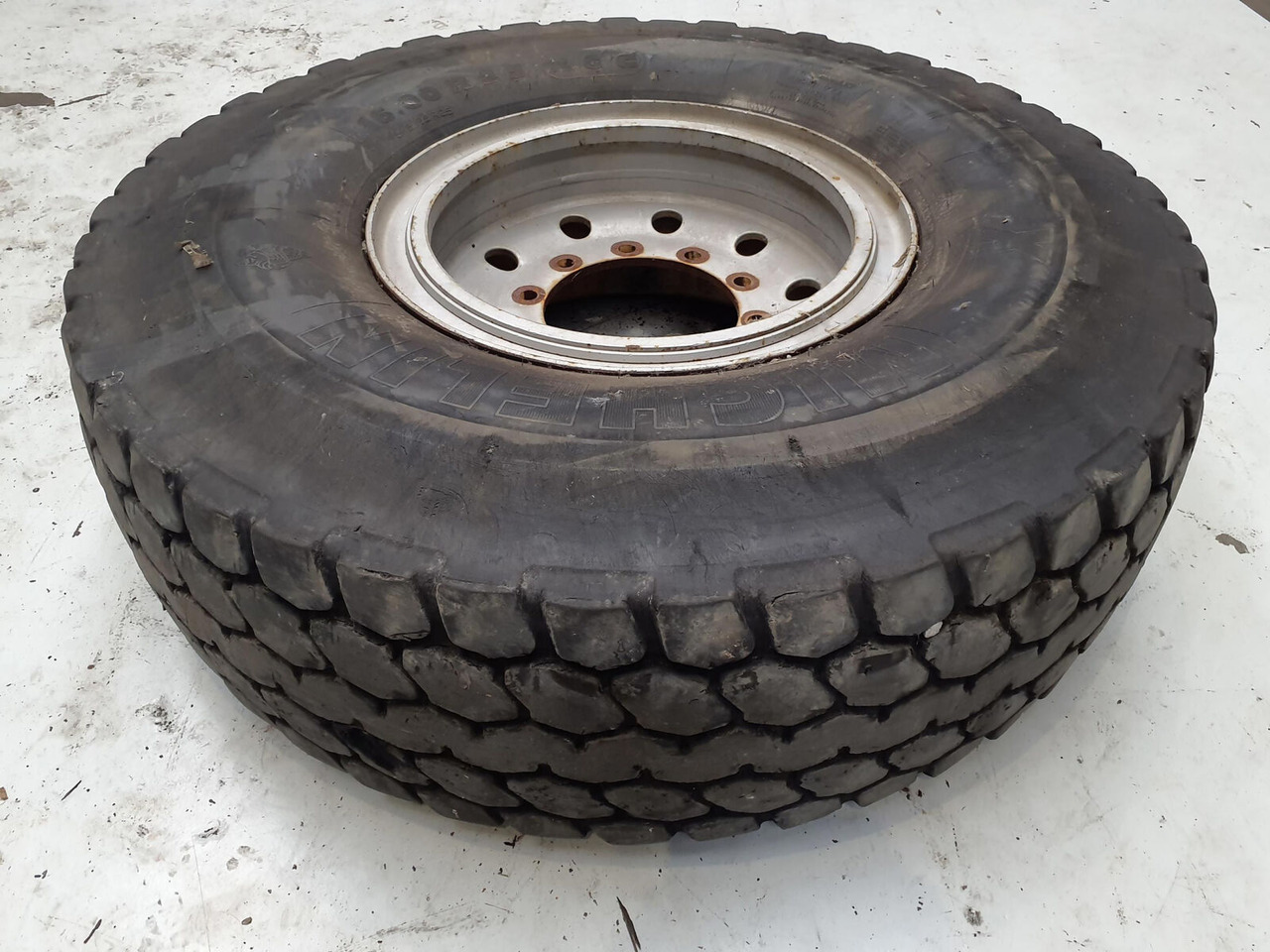 Terex Wheel 445/95R25 10 14.5 3p - Πλήρης τροχός για Γερανός: φωτογραφία 1 Terex Wheel 445/95R25 10 14.5 3p - Πλήρης τροχός για Γερανός: φωτογραφία 1