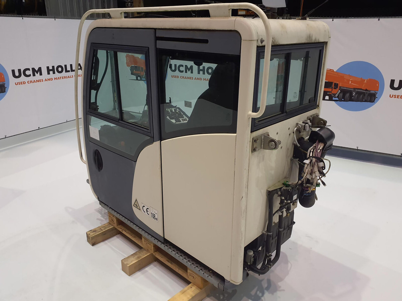 Terex challenger upper cabin - Καμπίνα για Πυργογερανός: φωτογραφία 4 Terex challenger upper cabin - Καμπίνα για Πυργογερανός: φωτογραφία 4