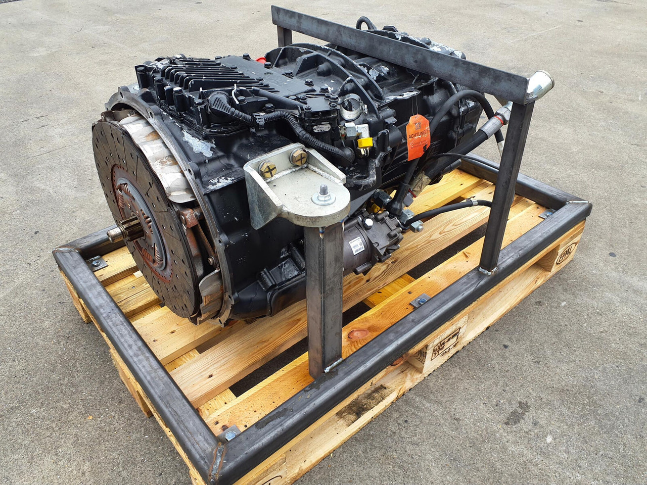ZF Terex challenger 3160 Gearbox ZF astronic MID 12 AS 1625 SO - Κιβώτιο ταχυτήτων για Τηλεσκοπικός γερανός: φωτογραφία 1 ZF Terex challenger 3160 Gearbox ZF astronic MID 12 AS 1625 SO - Κιβώτιο ταχυτήτων για Τηλεσκοπικός γερανός: φωτογραφία 1