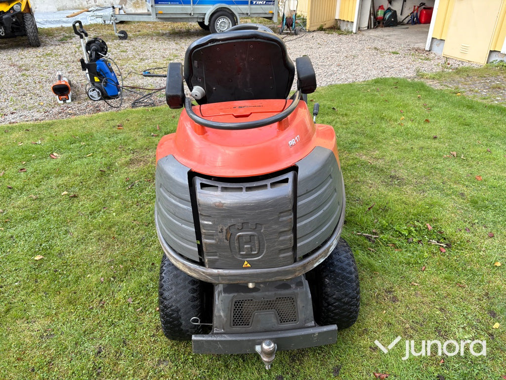 Åkgräsklippare Husqvarna PR 17 - Χλοοκοπτικό: φωτογραφία 4 Åkgräsklippare Husqvarna PR 17 - Χλοοκοπτικό: φωτογραφία 4