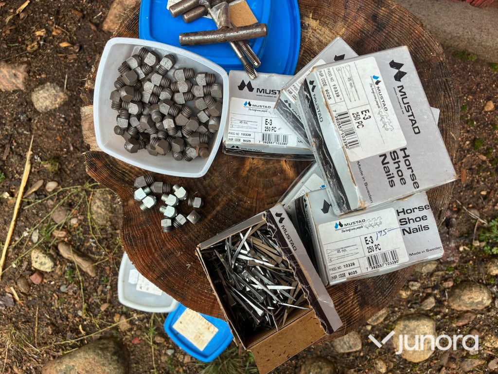 Hästskosöm - E 3 Mustad och skruvhakar - Εργαλείο/ Εξοπλισμός: φωτογραφία 3 Hästskosöm - E 3 Mustad och skruvhakar - Εργαλείο/ Εξοπλισμός: φωτογραφία 3