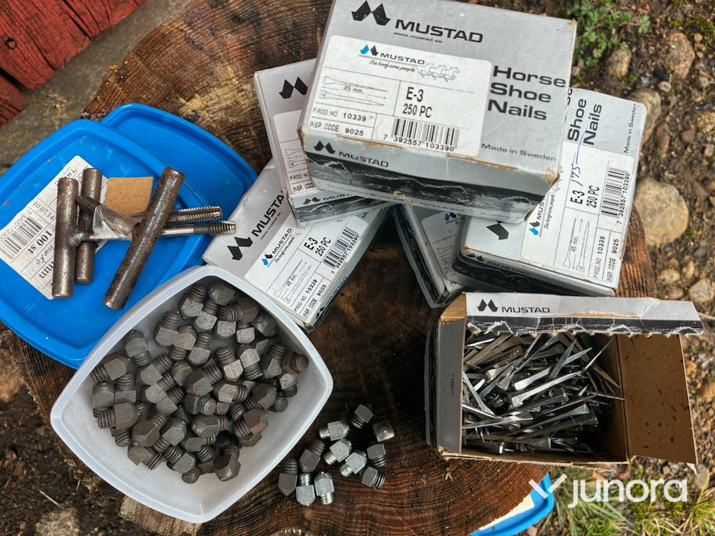 Hästskosöm - E 3 Mustad och skruvhakar - Εργαλείο/ Εξοπλισμός: φωτογραφία 4 Hästskosöm - E 3 Mustad och skruvhakar - Εργαλείο/ Εξοπλισμός: φωτογραφία 4