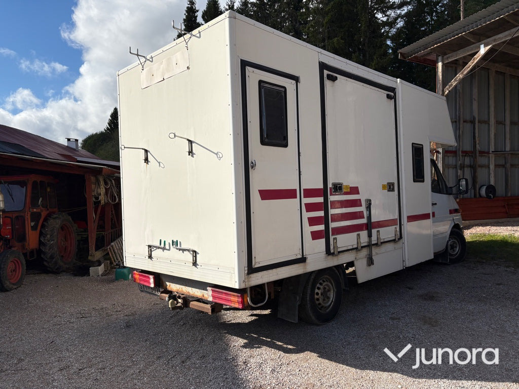 Hästtransport Mercedes-Benz 316 CDI - Αυτοκινούμενο με σοφίτα: φωτογραφία 5 Hästtransport Mercedes-Benz 316 CDI - Αυτοκινούμενο με σοφίτα: φωτογραφία 5