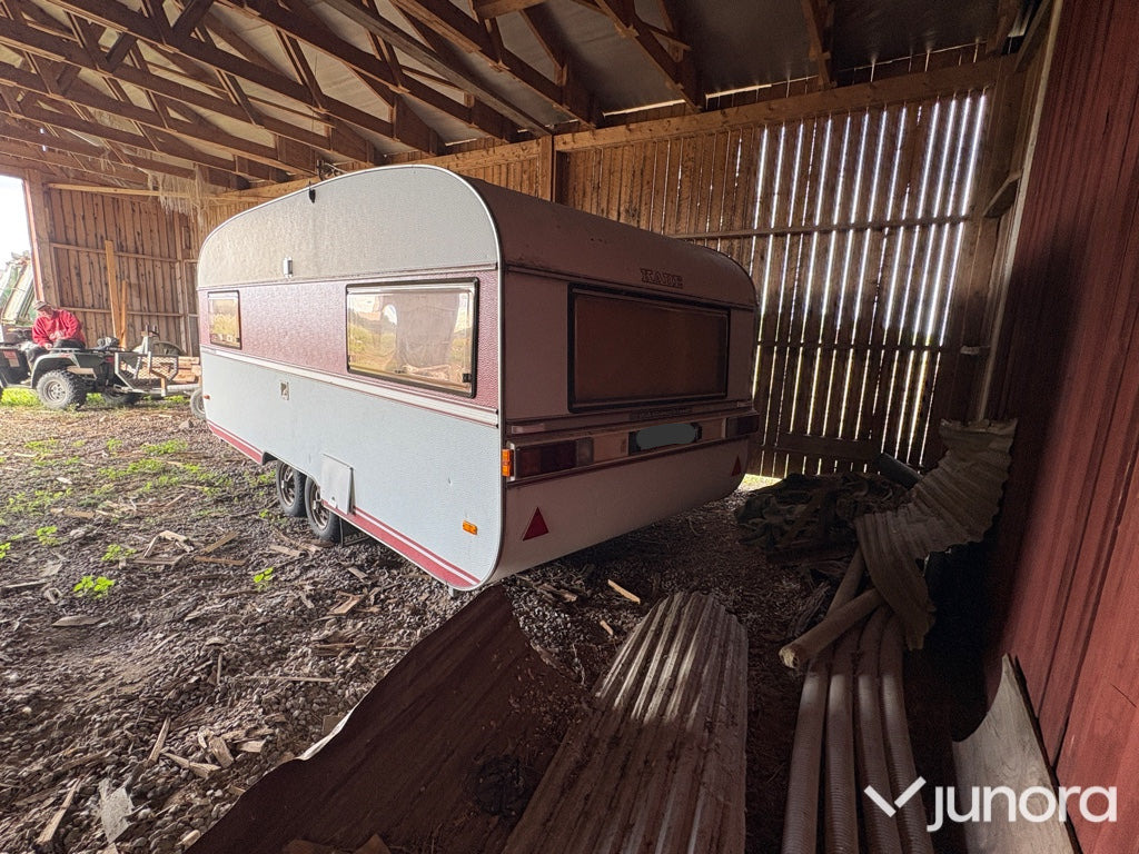 Kabe smaragd grand deluxe - Ρυμουλκούμενο τροχόσπιτο: φωτογραφία 4 Kabe smaragd grand deluxe - Ρυμουλκούμενο τροχόσπιτο: φωτογραφία 4