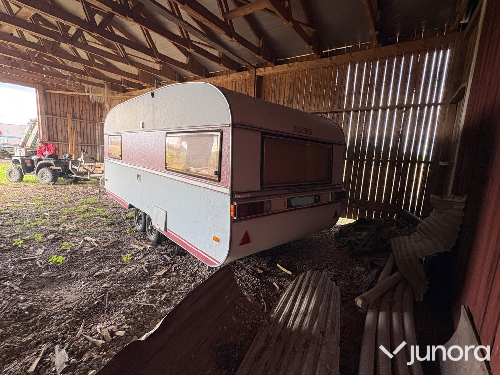 Kabe smaragd grand deluxe - Ρυμουλκούμενο τροχόσπιτο: φωτογραφία 3 Kabe smaragd grand deluxe - Ρυμουλκούμενο τροχόσπιτο: φωτογραφία 3