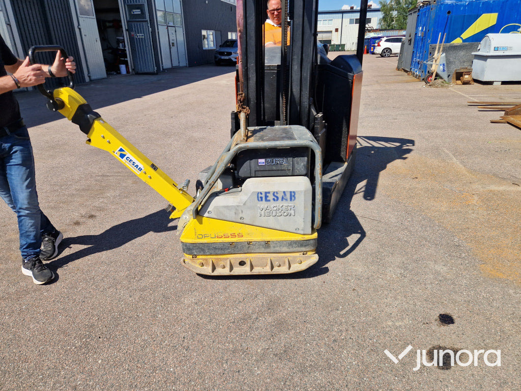 Markvibrator Wacker Neuson DPU 6555 - Δονητική πλάκα: φωτογραφία 3 Markvibrator Wacker Neuson DPU 6555 - Δονητική πλάκα: φωτογραφία 3