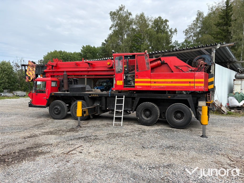 Mobilkran - Lokomo, A 351 NS - Τηλεσκοπικός γερανός: φωτογραφία 3 Mobilkran - Lokomo, A 351 NS - Τηλεσκοπικός γερανός: φωτογραφία 3