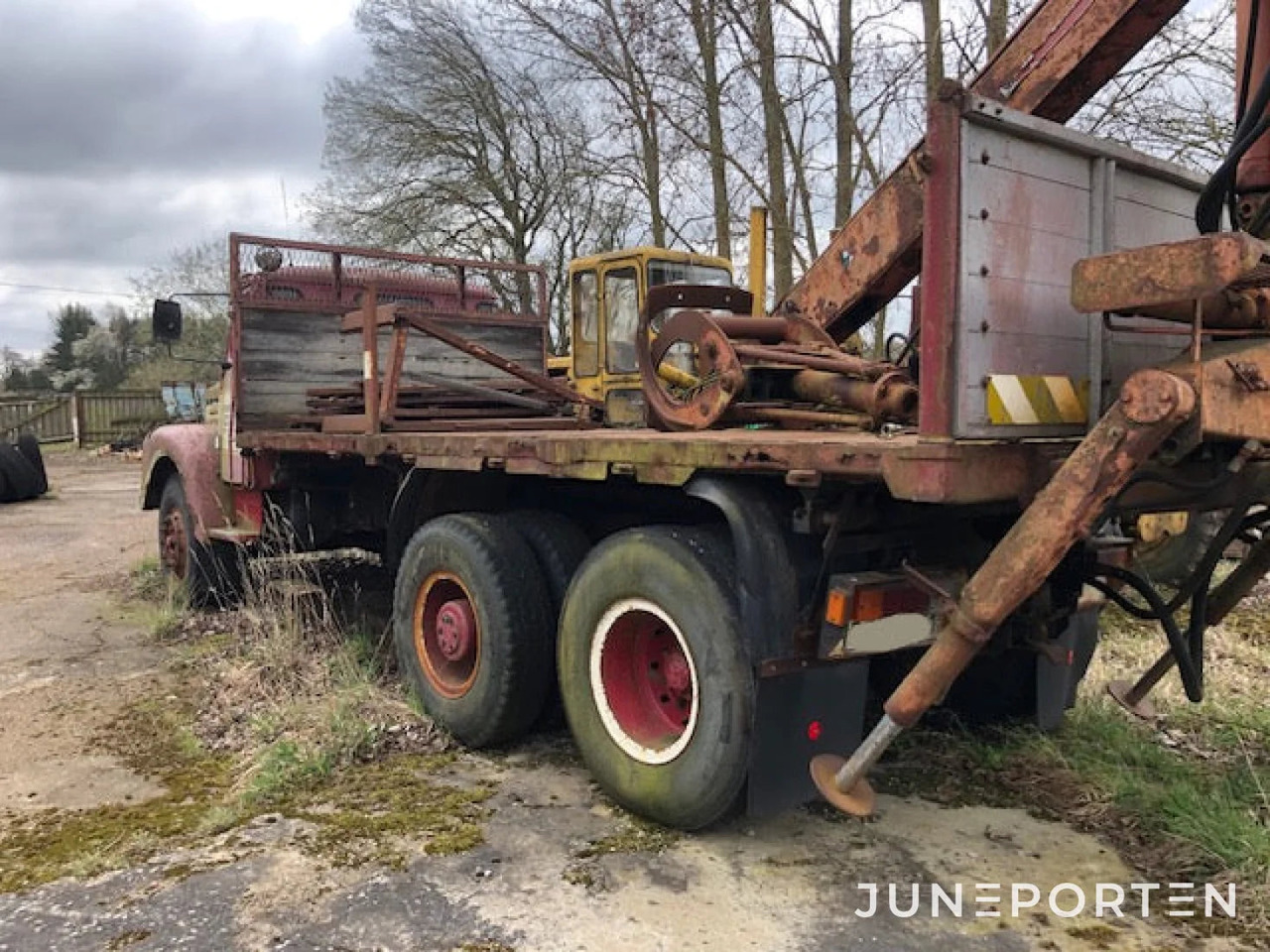 Scania LS 110 S 1971 - Φορτηγό με ανοιχτή καρότσα, Φορτηγό με γερανό: φωτογραφία 4 Scania LS 110 S 1971 - Φορτηγό με ανοιχτή καρότσα, Φορτηγό με γερανό: φωτογραφία 4