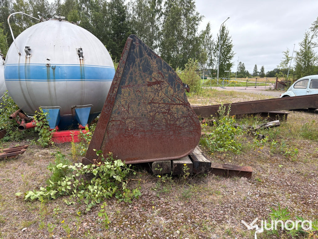 Skopa - Volvo BM - Κουβάς για φορτωτή: φωτογραφία 3 Skopa - Volvo BM - Κουβάς για φορτωτή: φωτογραφία 3