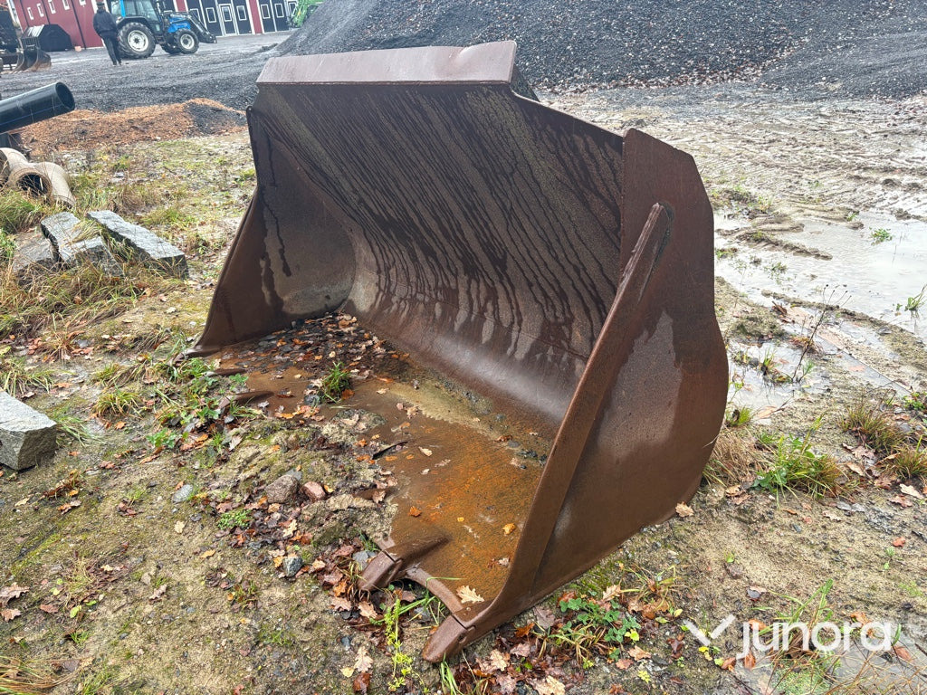 Tandskopa - Volvo Stora BM - Κουβάς για φορτωτή: φωτογραφία 1 Tandskopa - Volvo Stora BM - Κουβάς για φορτωτή: φωτογραφία 1