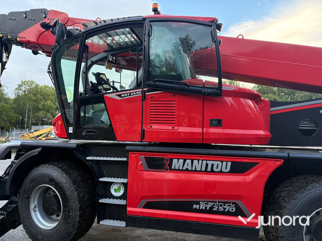 Τηλεσκοπικός φορτωτής Teleskoplastare - Manitou, MRT 2570, inkl. tillbehör: φωτογραφία 12 Τηλεσκοπικός φορτωτής Teleskoplastare - Manitou, MRT 2570, inkl. tillbehör: φωτογραφία 12