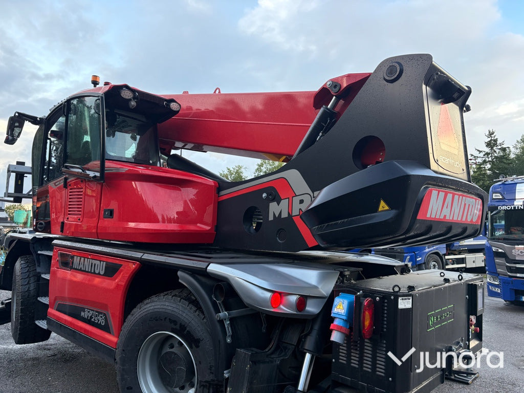 Τηλεσκοπικός φορτωτής Teleskoplastare - Manitou, MRT 2570, inkl. tillbehör: φωτογραφία 11 Τηλεσκοπικός φορτωτής Teleskoplastare - Manitou, MRT 2570, inkl. tillbehör: φωτογραφία 11