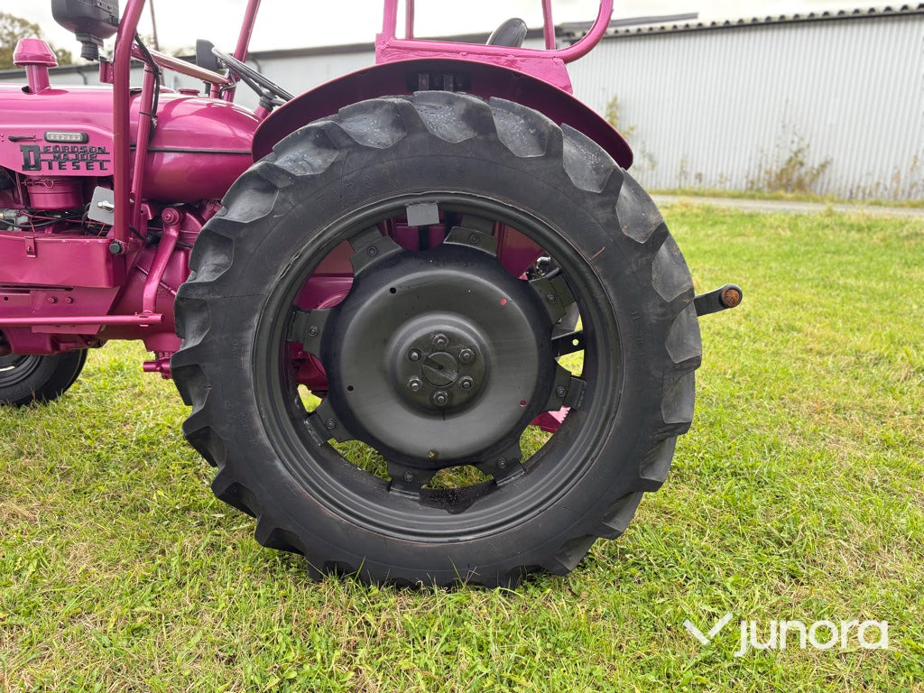 Τρακτέρ Traktor - Fordson Major 1955: φωτογραφία 29