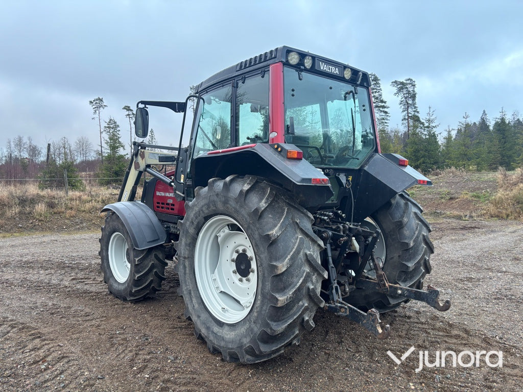 Traktor - Valtra Valmet 6550-4 Hi-Tech, med lastare - Τρακτέρ: φωτογραφία 3 Traktor - Valtra Valmet 6550-4 Hi-Tech, med lastare - Τρακτέρ: φωτογραφία 3