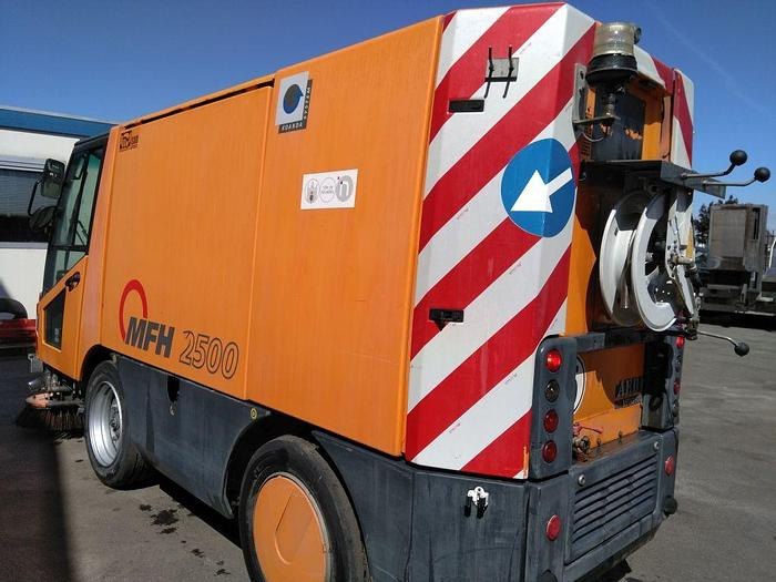 Aebi MFH2500 - Σάρωθρο δρόμων: φωτογραφία 4 Aebi MFH2500 - Σάρωθρο δρόμων: φωτογραφία 4