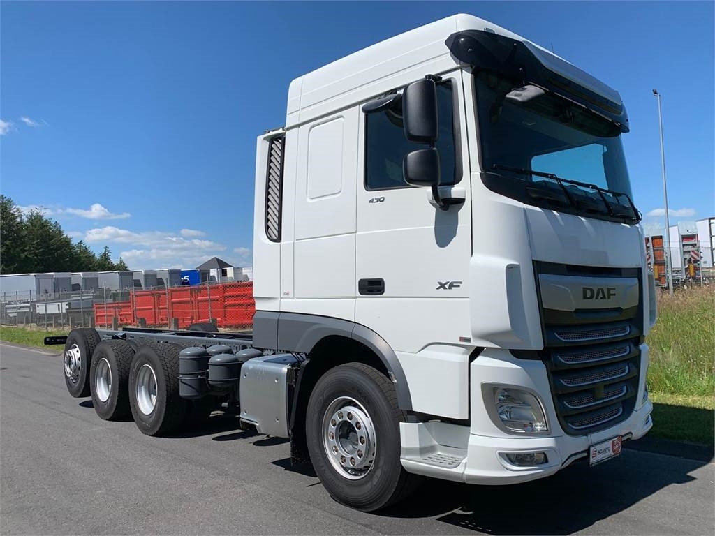 DAF XF 430 FAW 8x4*4 Tridem - Φορτηγό σασί: φωτογραφία 2 DAF XF 430 FAW 8x4*4 Tridem - Φορτηγό σασί: φωτογραφία 2