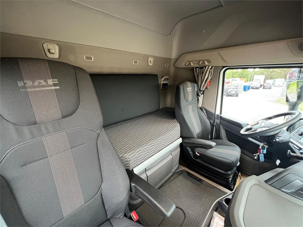 Φορτηγό κόφα DAF XF480 FAS 6x2: φωτογραφία 15