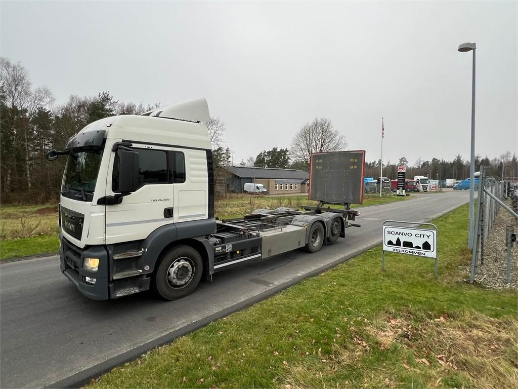 MAN TGS 26-500 6x2-4 LL - Φορτηγό μεταφοράς εμπορευματοκιβωτίων/ Κινητό αμάξωμα: φωτογραφία 1 MAN TGS 26-500 6x2-4 LL - Φορτηγό μεταφοράς εμπορευματοκιβωτίων/ Κινητό αμάξωμα: φωτογραφία 1