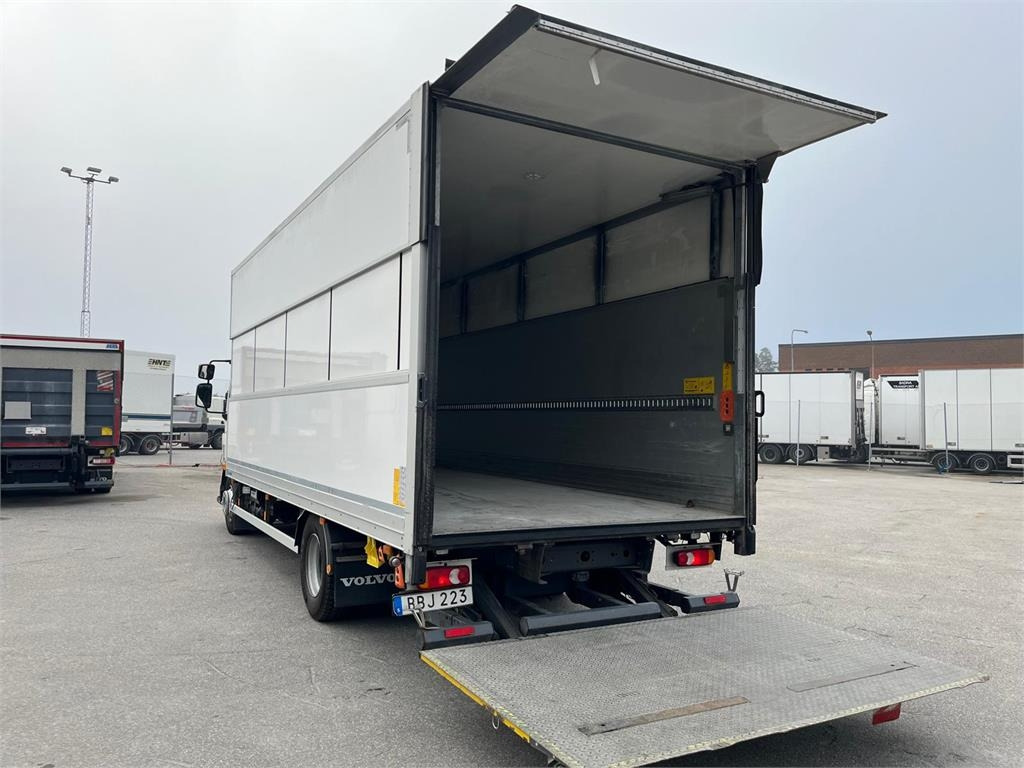 Volvo FL 250 16 ton - Φορτηγό κόφα: φωτογραφία 2 Volvo FL 250 16 ton - Φορτηγό κόφα: φωτογραφία 2