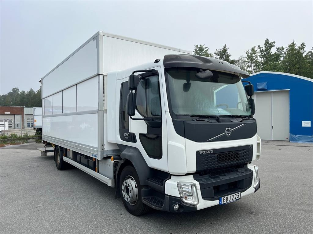 Volvo FL 250 16 ton - Φορτηγό κόφα: φωτογραφία 1 Volvo FL 250 16 ton - Φορτηγό κόφα: φωτογραφία 1