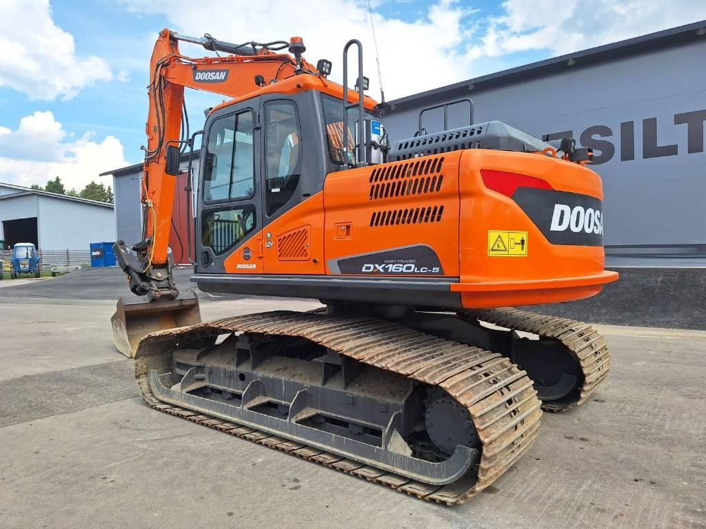 Doosan DX160LCH-5 METSÄMALLI KALLISTAJALLA - Ερπυστριοφόρος εκσκαφέας: φωτογραφία 2 Doosan DX160LCH-5 METSÄMALLI KALLISTAJALLA - Ερπυστριοφόρος εκσκαφέας: φωτογραφία 2