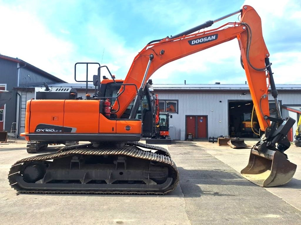 Doosan DX160LCH-5 METSÄMALLI KALLISTAJALLA - Ερπυστριοφόρος εκσκαφέας: φωτογραφία 5 Doosan DX160LCH-5 METSÄMALLI KALLISTAJALLA - Ερπυστριοφόρος εκσκαφέας: φωτογραφία 5