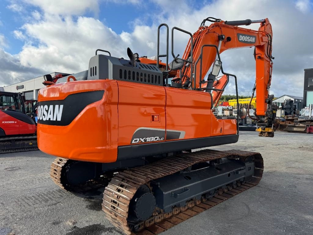 Doosan DX180LC-5 PYÖRITTÄJÄLLÄ - Ερπυστριοφόρος εκσκαφέας: φωτογραφία 5 Doosan DX180LC-5 PYÖRITTÄJÄLLÄ - Ερπυστριοφόρος εκσκαφέας: φωτογραφία 5