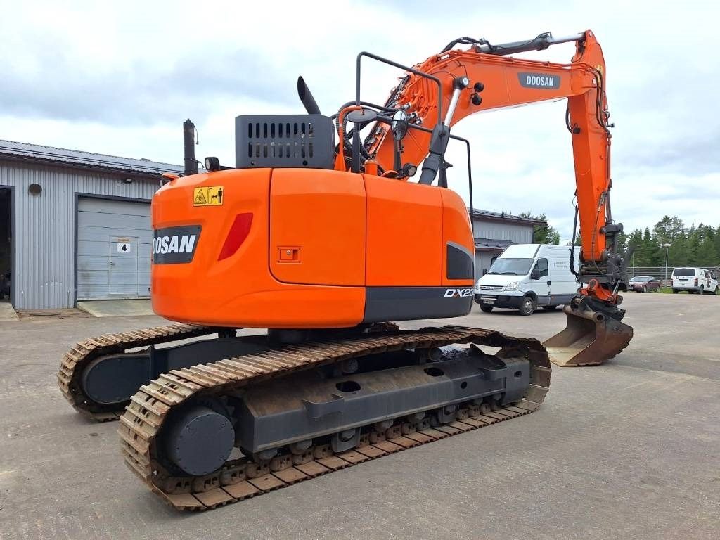 Doosan MYYTY! SOLD! DX235LCR-5 PYÖRITTÄJÄ - Ερπυστριοφόρος εκσκαφέας: φωτογραφία 4 Doosan MYYTY! SOLD! DX235LCR-5 PYÖRITTÄJÄ - Ερπυστριοφόρος εκσκαφέας: φωτογραφία 4