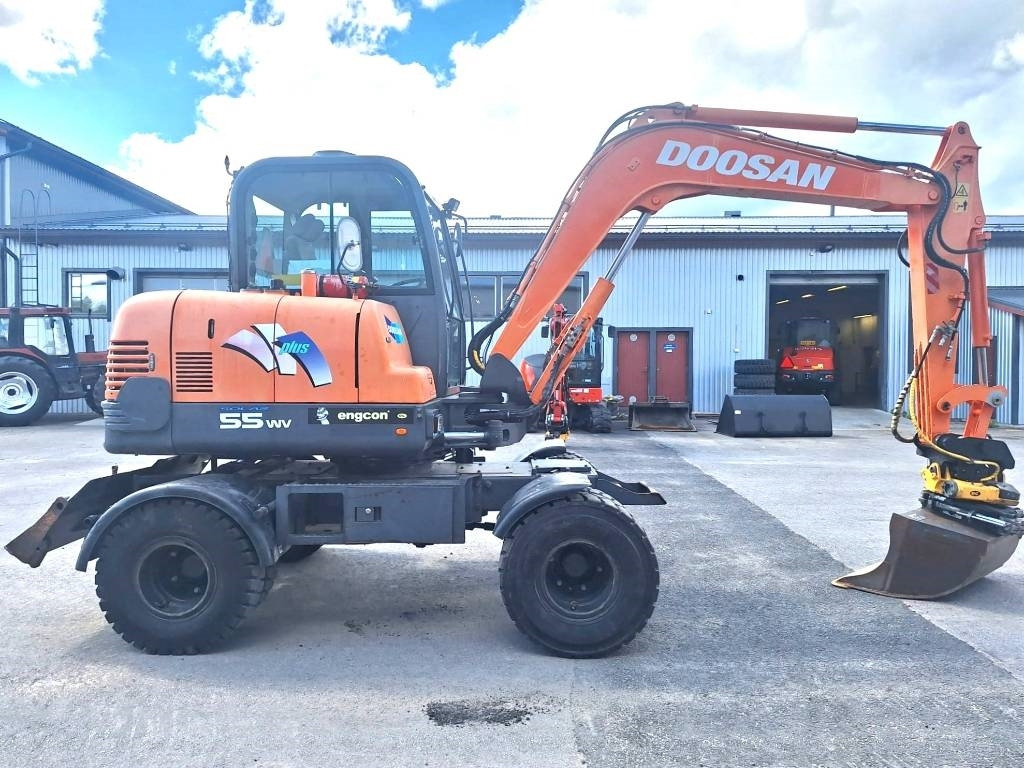 Doosan S55W PYÖRITTÄJÄLLÄ - Τροχοφόρος εκσκαφέας: φωτογραφία 5 Doosan S55W PYÖRITTÄJÄLLÄ - Τροχοφόρος εκσκαφέας: φωτογραφία 5