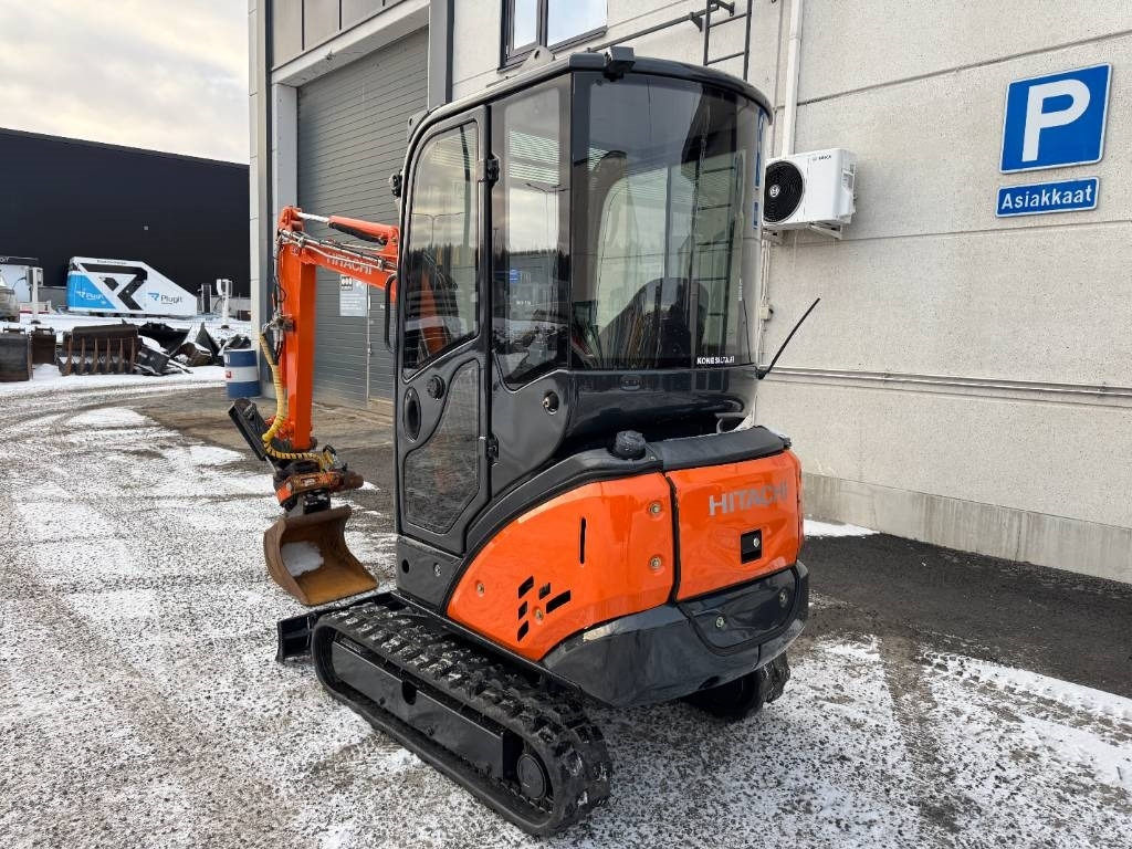 Hitachi ZX 18-3 CLR Kallistaja ja pyöritys - Μίνι εκσκαφέας: φωτογραφία 3 Hitachi ZX 18-3 CLR Kallistaja ja pyöritys - Μίνι εκσκαφέας: φωτογραφία 3