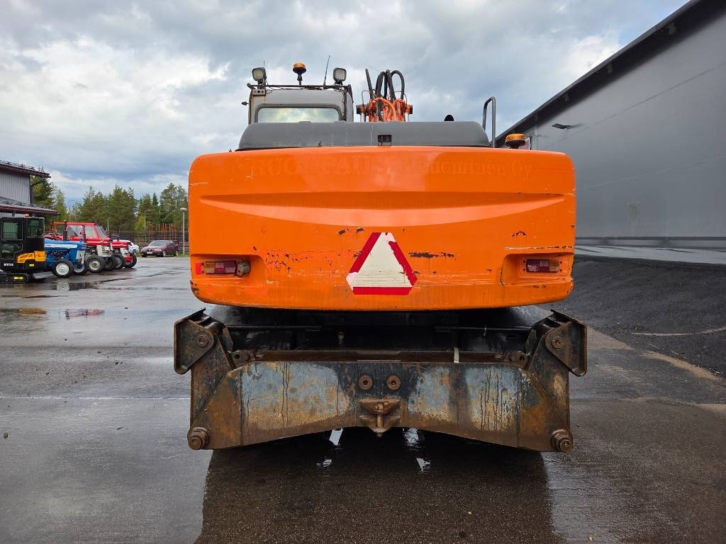 Hitachi ZX160 W PYÖRITTÄJÄLLÄ - Τροχοφόρος εκσκαφέας: φωτογραφία 3 Hitachi ZX160 W PYÖRITTÄJÄLLÄ - Τροχοφόρος εκσκαφέας: φωτογραφία 3