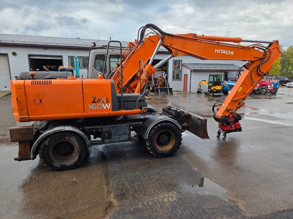 Hitachi ZX160 W PYÖRITTÄJÄLLÄ - Τροχοφόρος εκσκαφέας: φωτογραφία 5 Hitachi ZX160 W PYÖRITTÄJÄLLÄ - Τροχοφόρος εκσκαφέας: φωτογραφία 5