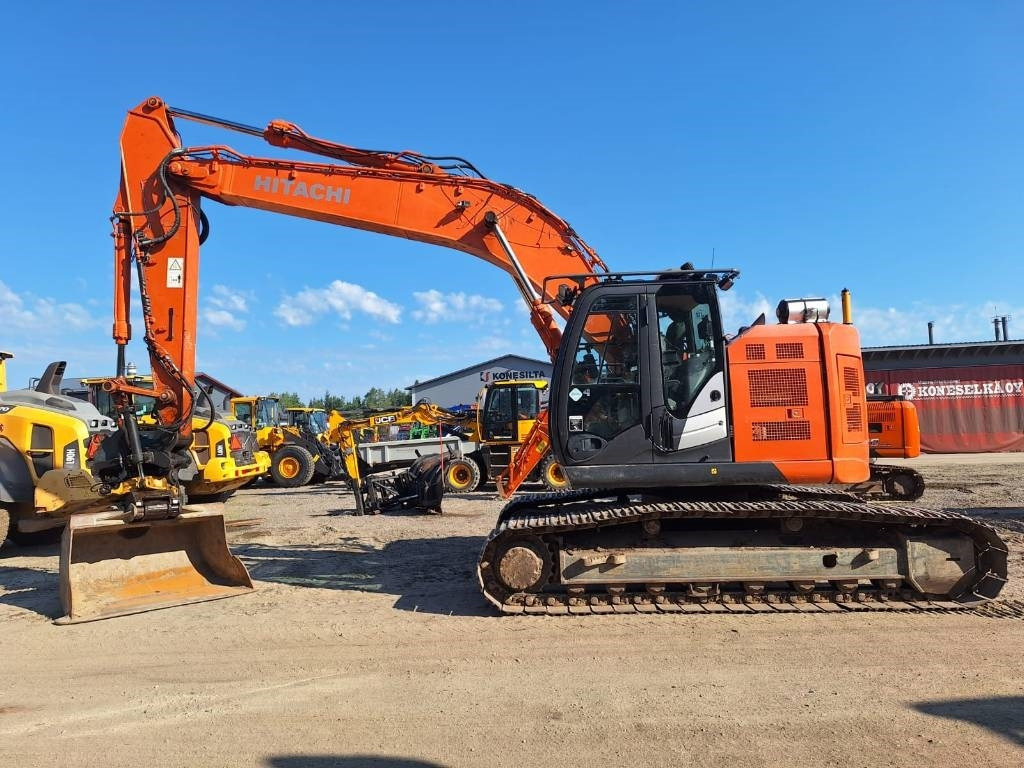 Hitachi ZX225USLC-5 - Ερπυστριοφόρος εκσκαφέας: φωτογραφία 1 Hitachi ZX225USLC-5 - Ερπυστριοφόρος εκσκαφέας: φωτογραφία 1
