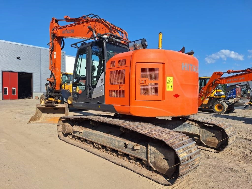 Hitachi ZX225USLC-5 - Ερπυστριοφόρος εκσκαφέας: φωτογραφία 5 Hitachi ZX225USLC-5 - Ερπυστριοφόρος εκσκαφέας: φωτογραφία 5