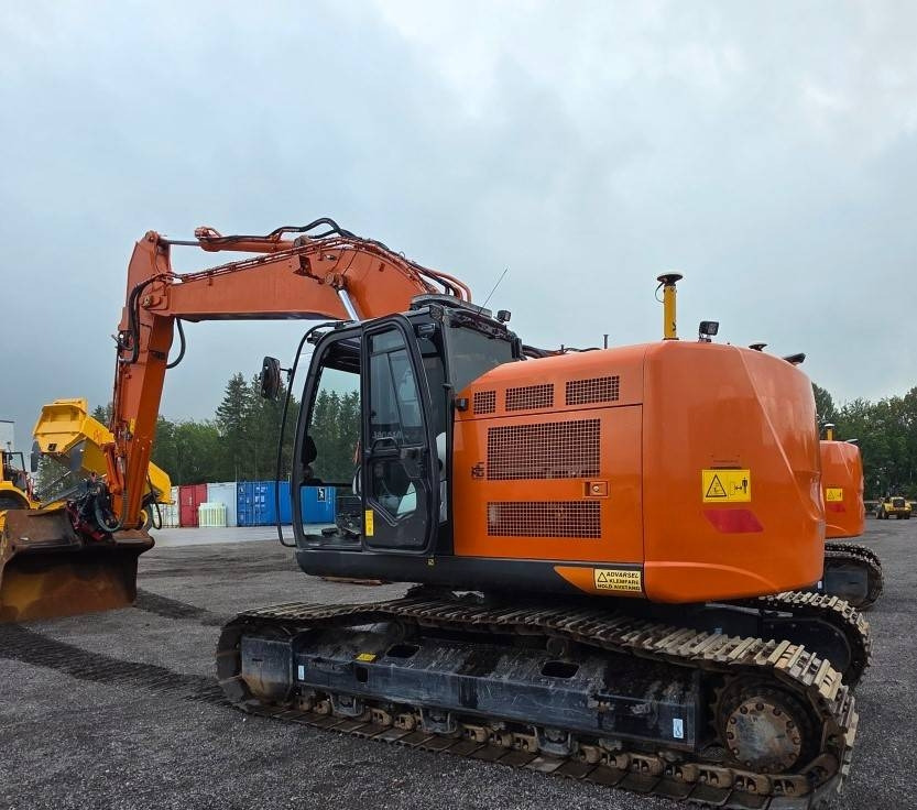 Hitachi ZX225USRLC-6 - Ερπυστριοφόρος εκσκαφέας: φωτογραφία 1 Hitachi ZX225USRLC-6 - Ερπυστριοφόρος εκσκαφέας: φωτογραφία 1