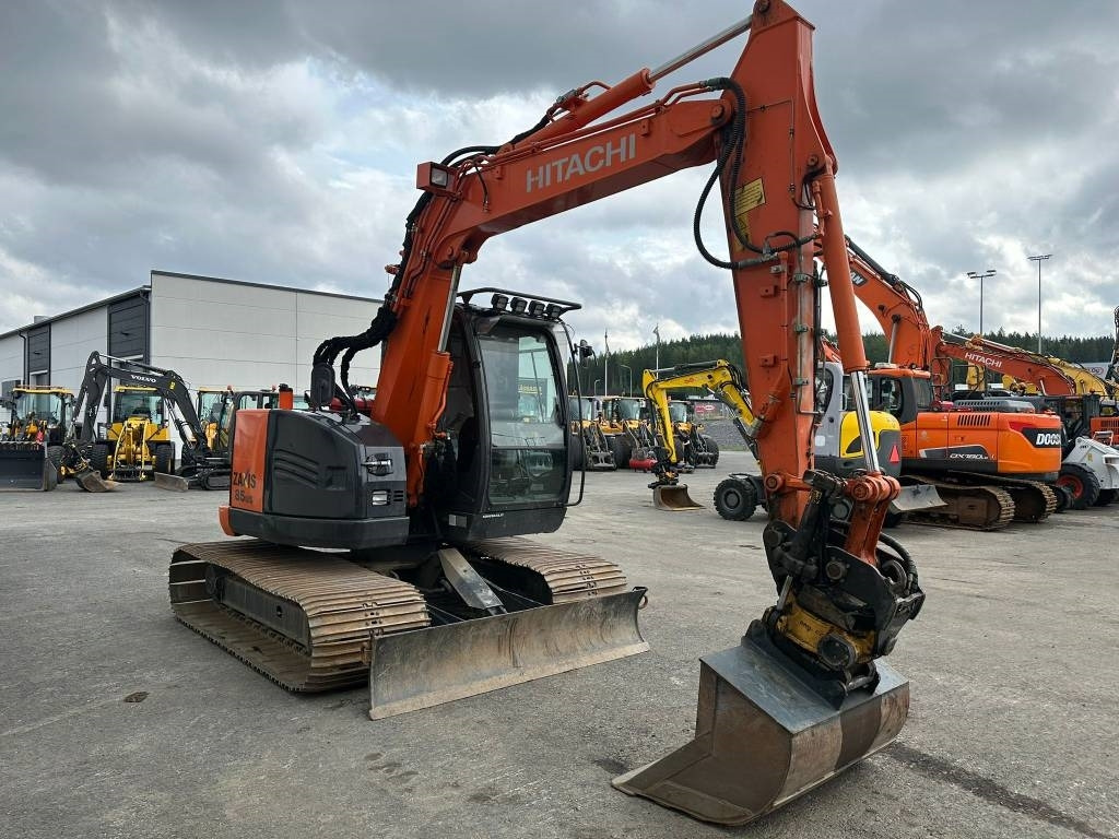 Hitachi ZX85US-5 800mm telat 6kpl työlaitteet mukaan - Μίνι εκσκαφέας: φωτογραφία 5 Hitachi ZX85US-5 800mm telat 6kpl työlaitteet mukaan - Μίνι εκσκαφέας: φωτογραφία 5
