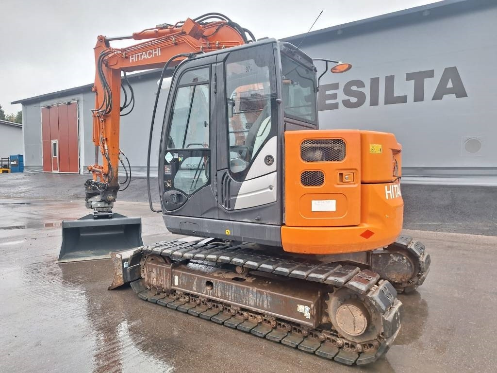 Hitachi ZX85US-5 PYÖRITTÄJÄLLÄ - Μίνι εκσκαφέας: φωτογραφία 2 Hitachi ZX85US-5 PYÖRITTÄJÄLLÄ - Μίνι εκσκαφέας: φωτογραφία 2