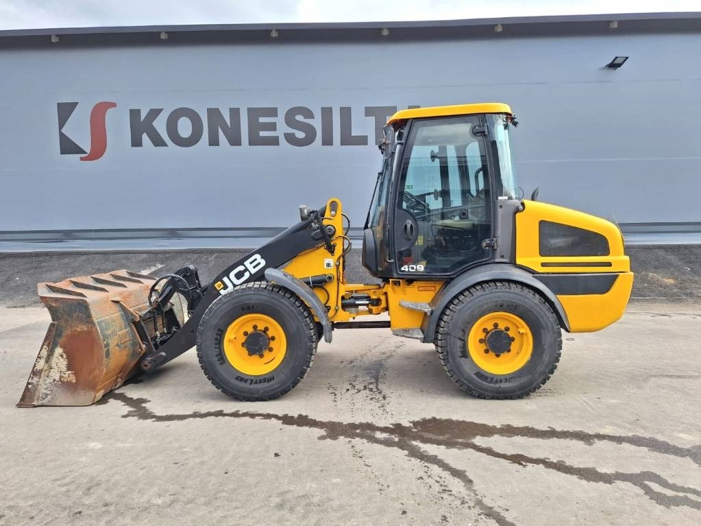 JCB 409 AURA, HIEKOITIN YM. - Ελαστιχοφόρος φορτωτής: φωτογραφία 1 JCB 409 AURA, HIEKOITIN YM. - Ελαστιχοφόρος φορτωτής: φωτογραφία 1