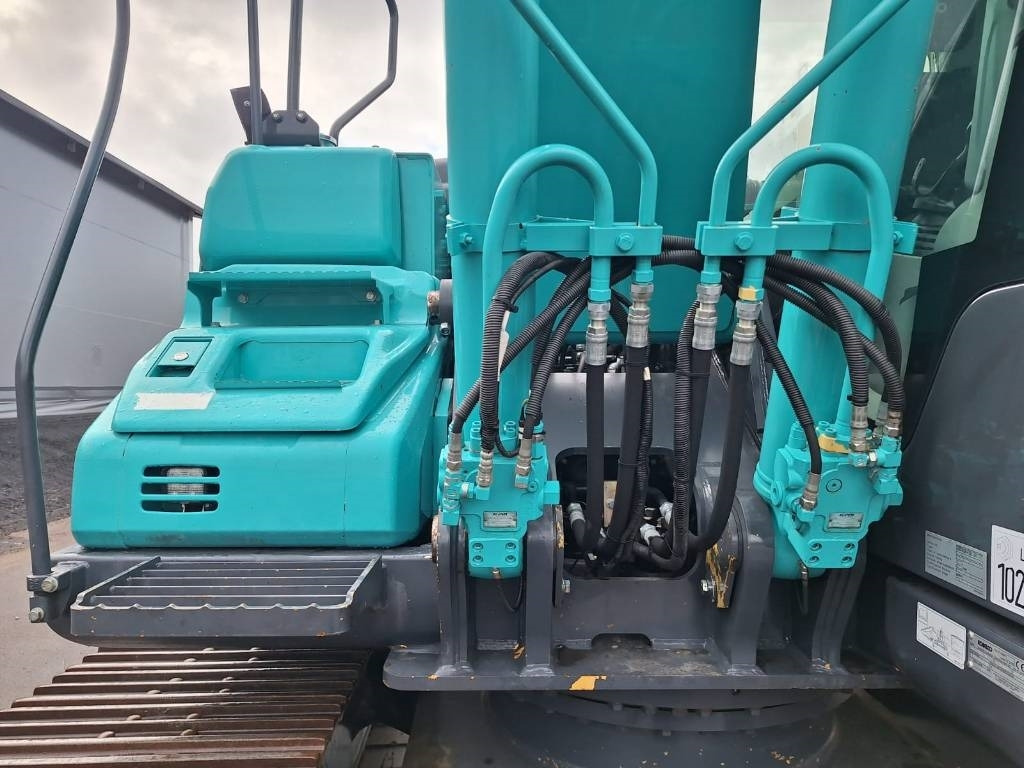 Ερπυστριοφόρος εκσκαφέας Kobelco SK180LC-10 PYÖRITTÄJÄLLÄ: φωτογραφία 8