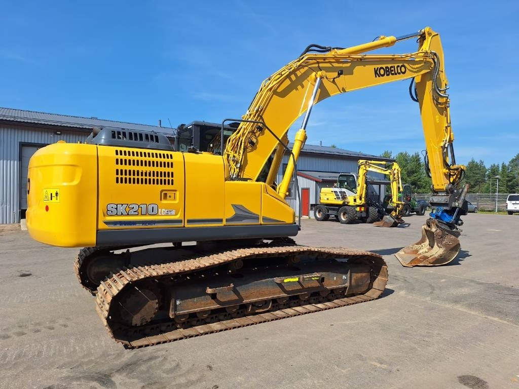 Kobelco SK210LC-11 PYÖRITTÄJÄLLÄ - Ερπυστριοφόρος εκσκαφέας: φωτογραφία 4 Kobelco SK210LC-11 PYÖRITTÄJÄLLÄ - Ερπυστριοφόρος εκσκαφέας: φωτογραφία 4