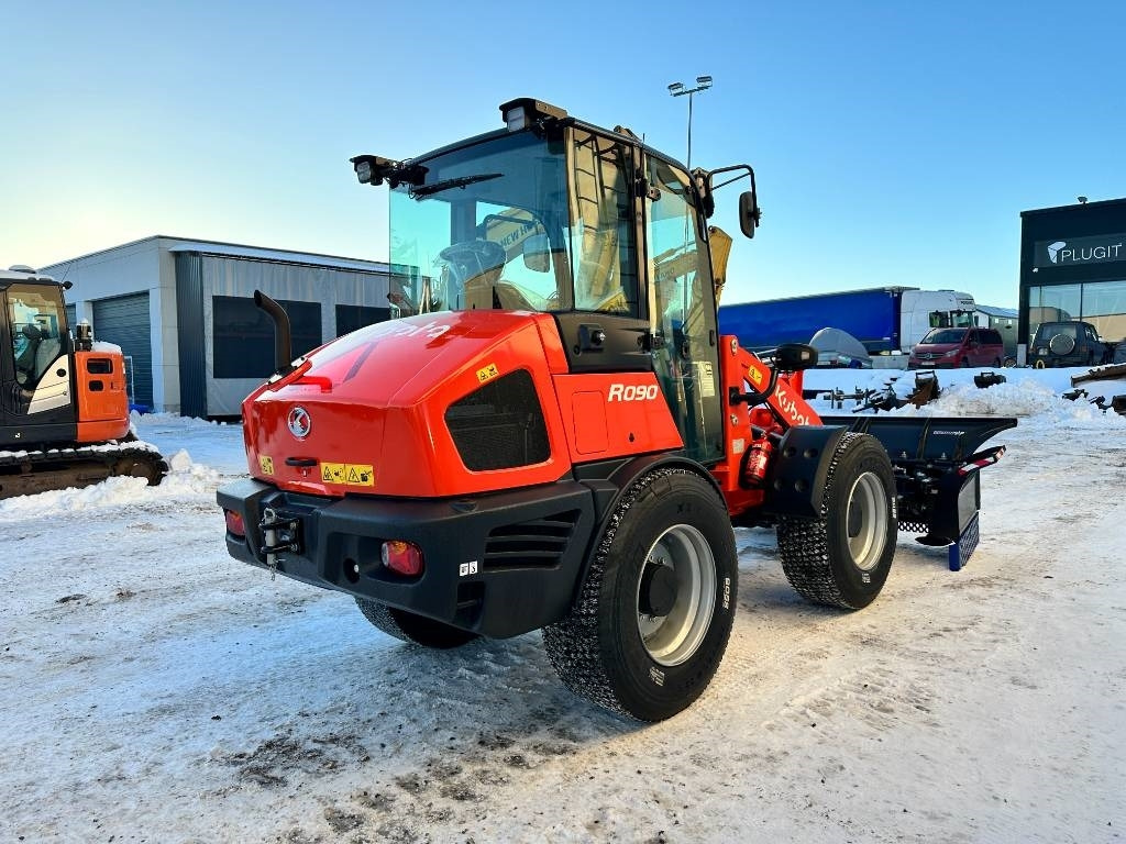 Kubota R090 Auravarustuksella uusi - Ελαστιχοφόρος φορτωτής: φωτογραφία 4 Kubota R090 Auravarustuksella uusi - Ελαστιχοφόρος φορτωτής: φωτογραφία 4