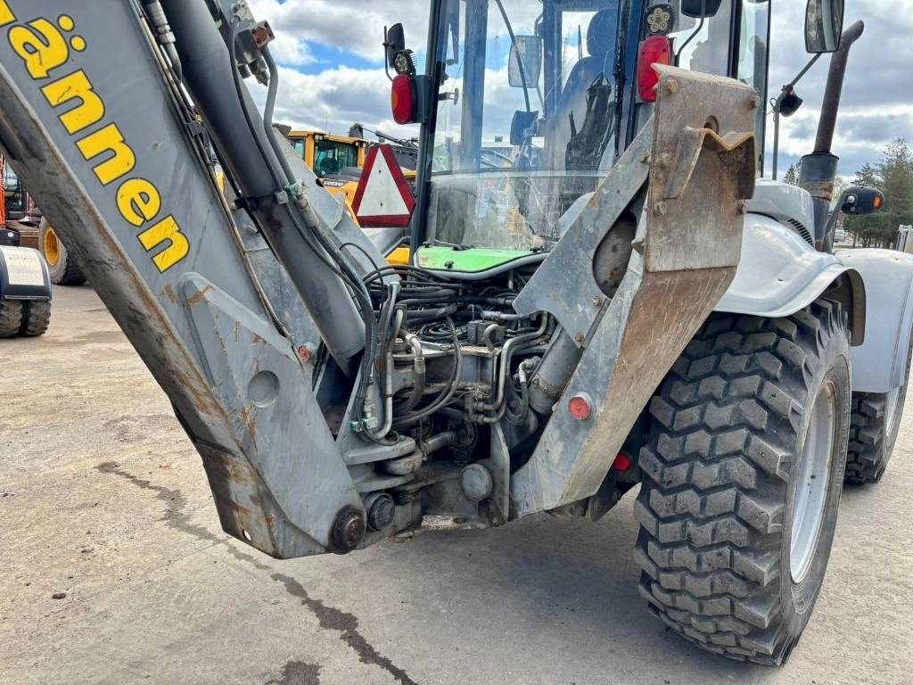Lännen 8600 C - Φορτωτής εκσκαφέας: φωτογραφία 4 Lännen 8600 C - Φορτωτής εκσκαφέας: φωτογραφία 4