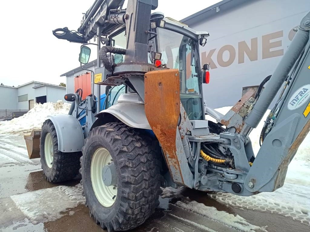 Lännen 8600G NOSTIN, HENKILÖKORI, PYÖRITTÄJÄ YM. - Φορτωτής εκσκαφέας: φωτογραφία 4 Lännen 8600G NOSTIN, HENKILÖKORI, PYÖRITTÄJÄ YM. - Φορτωτής εκσκαφέας: φωτογραφία 4