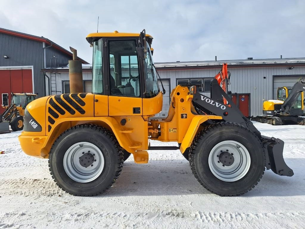 Volvo L45B UUDET RENKAAT - Ελαστιχοφόρος φορτωτής: φωτογραφία 5 Volvo L45B UUDET RENKAAT - Ελαστιχοφόρος φορτωτής: φωτογραφία 5
