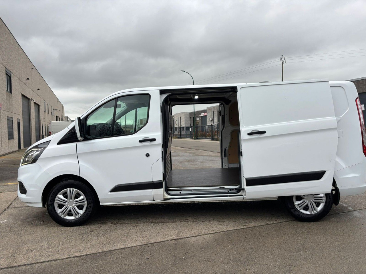 Ford Transit Custom 2.0TDCI. Klima. Navi. Kamera. - Μικρό βαν: φωτογραφία 1 Ford Transit Custom 2.0TDCI. Klima. Navi. Kamera. - Μικρό βαν: φωτογραφία 1