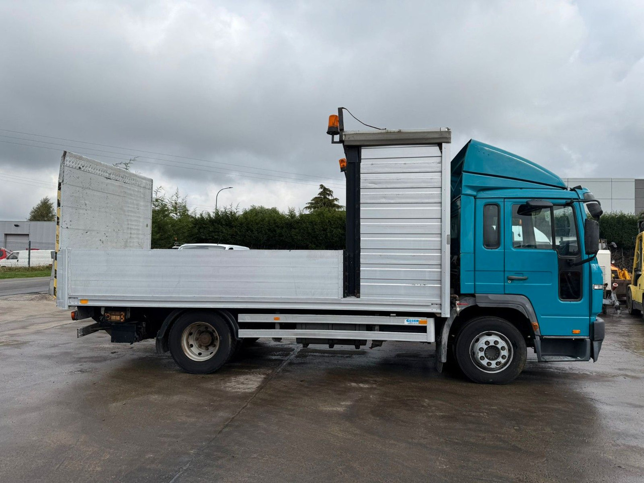 Volvo FL6-250. ALU Pritsche 5.00m. LBW. Klima. - Φορτηγό με ανοιχτή καρότσα: φωτογραφία 2 Volvo FL6-250. ALU Pritsche 5.00m. LBW. Klima. - Φορτηγό με ανοιχτή καρότσα: φωτογραφία 2